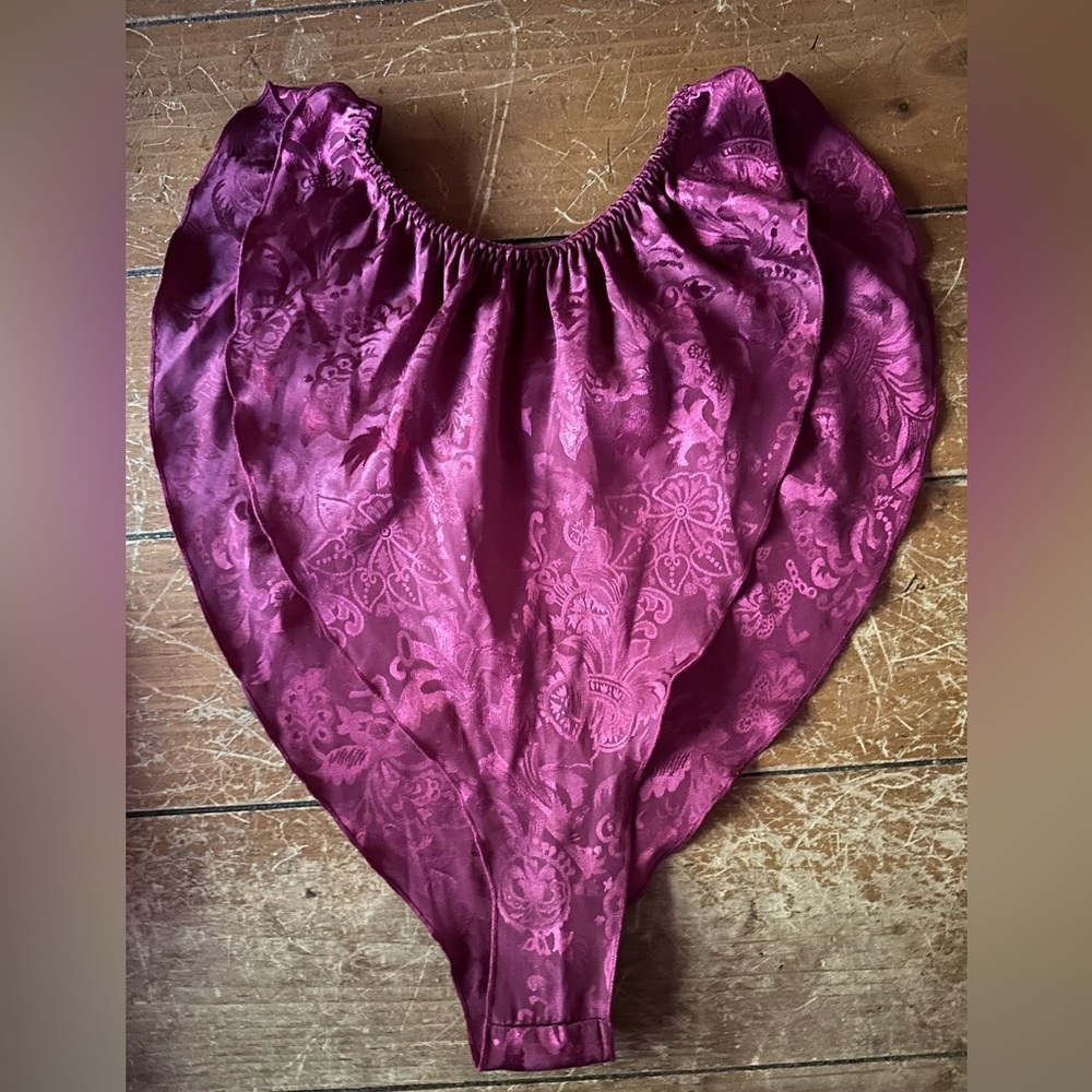 VICTORIA’S SECRET Vintage Gold Label High Waisted Silky Y2K Shorts Small 1980